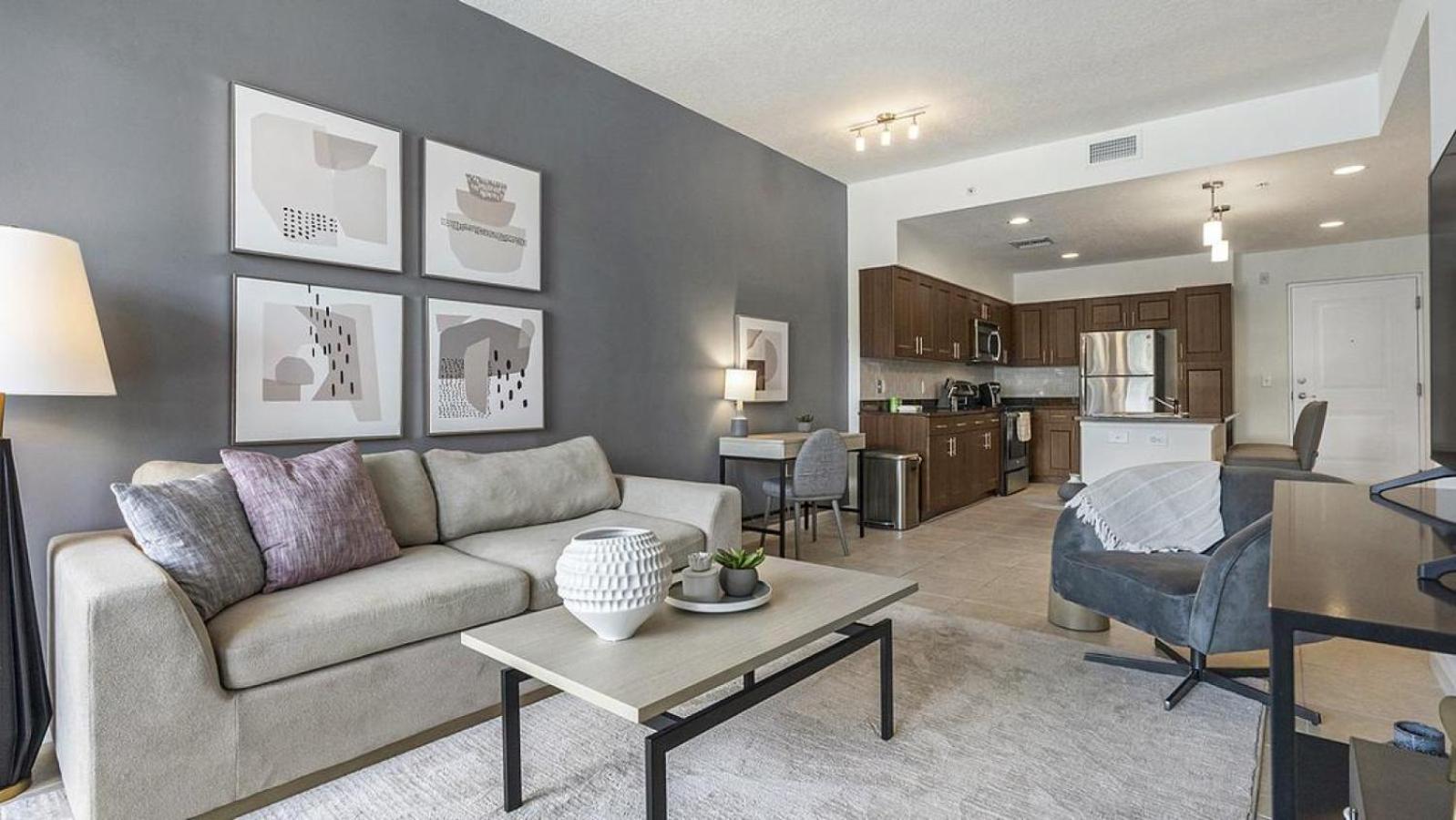 Landing Modern With Amazing Amenities Apartment *
