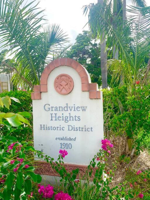 Casa Gialla: Entire In Downtown Wpb *