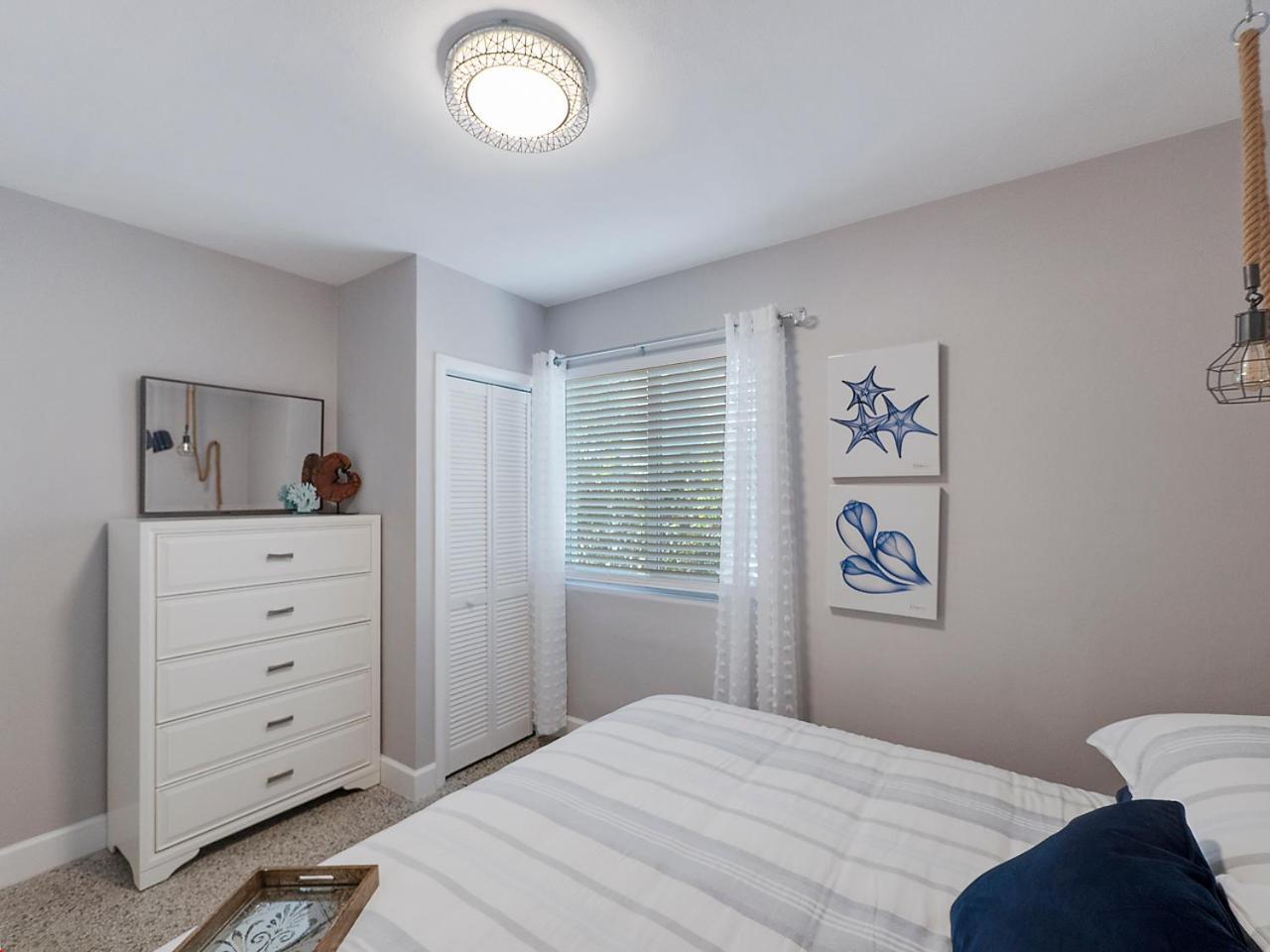 Beautiful 1 Bedroom Steps To The Beach! * West Palm Beach
