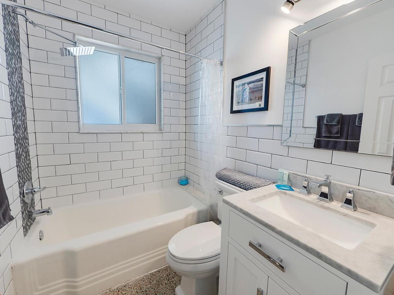 Apartment Beautiful 1 Bedroom Steps To The Beach! West Palm Beach