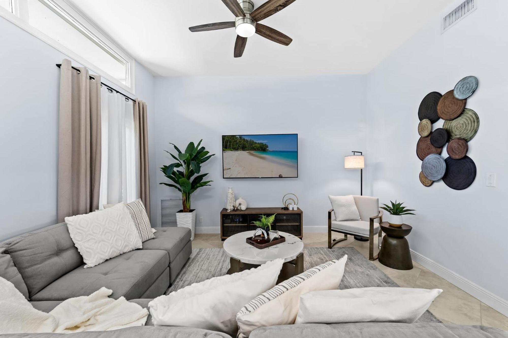 4br Intracoastal Retreat With Pool Games & * West Palm Beach