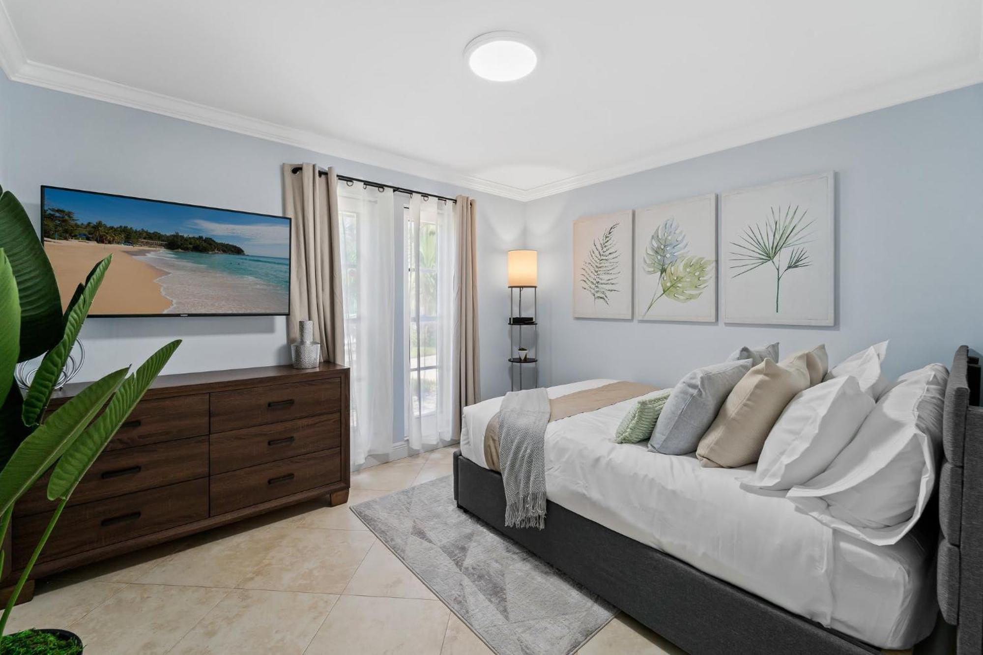 4br Intracoastal Retreat With Pool Games & * West Palm Beach