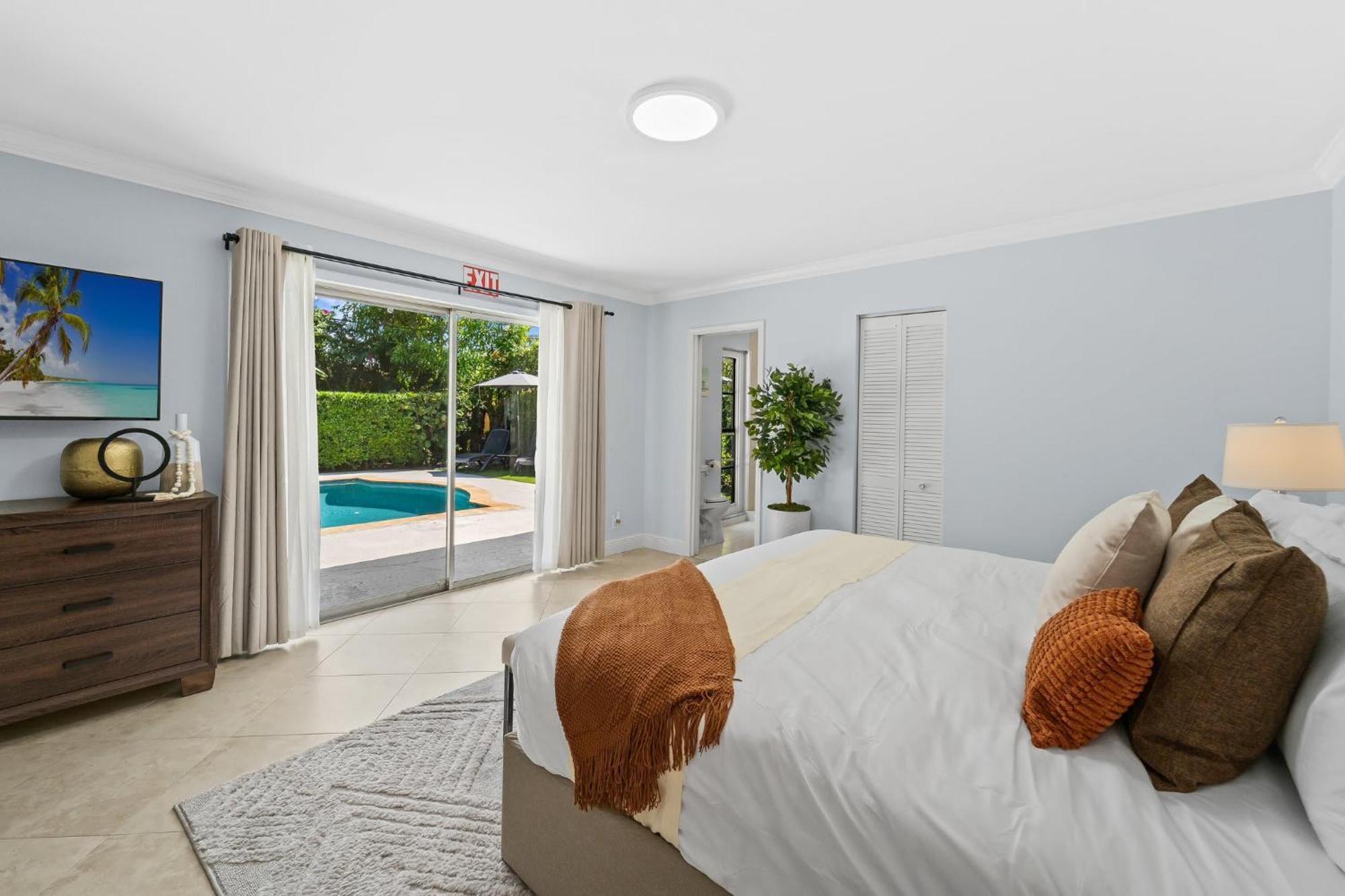 Holiday home 4br Intracoastal Retreat With Pool Games & West Palm Beach
