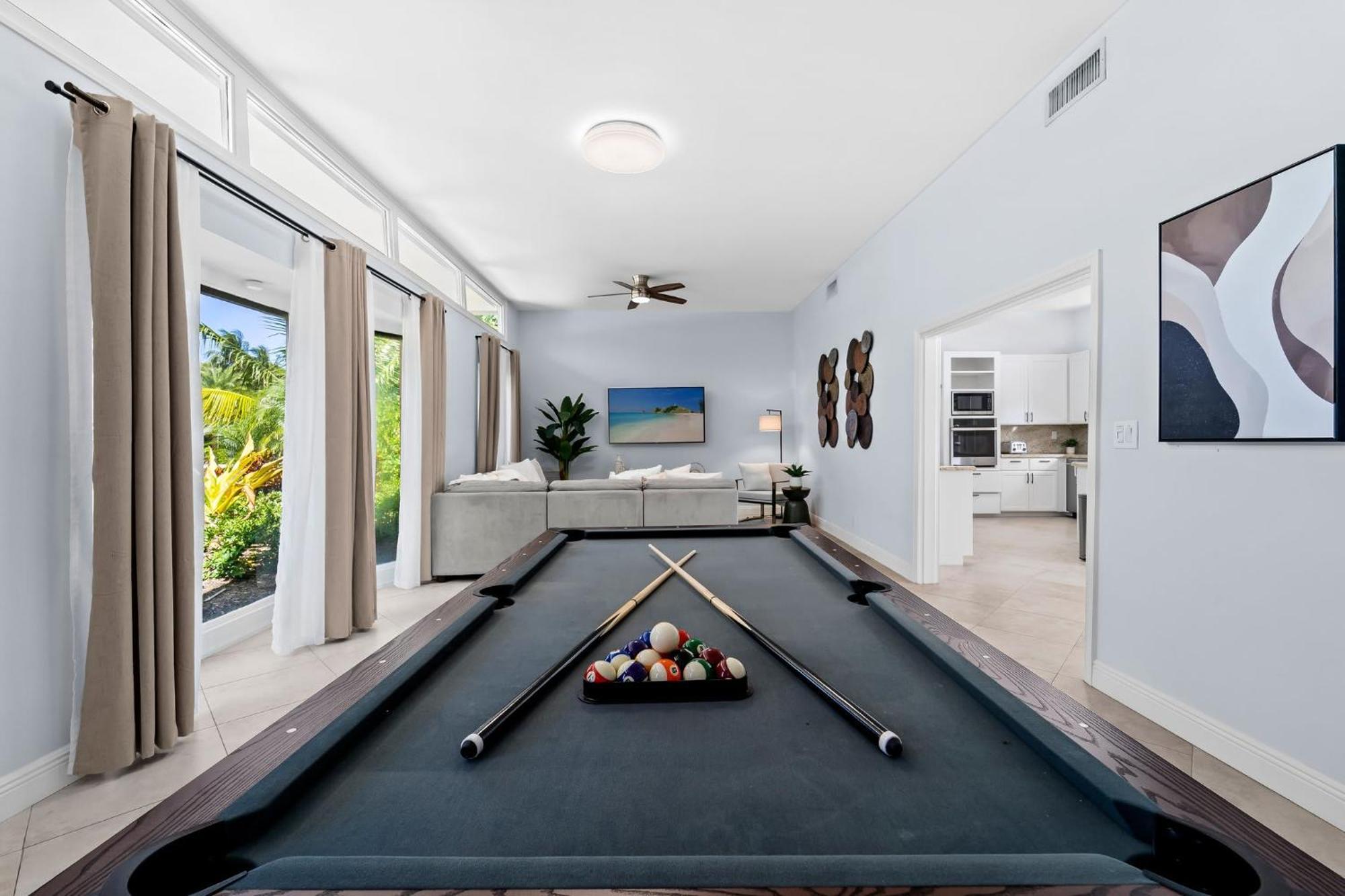 4br Intracoastal Retreat With Pool Games & Holiday home West Palm Beach