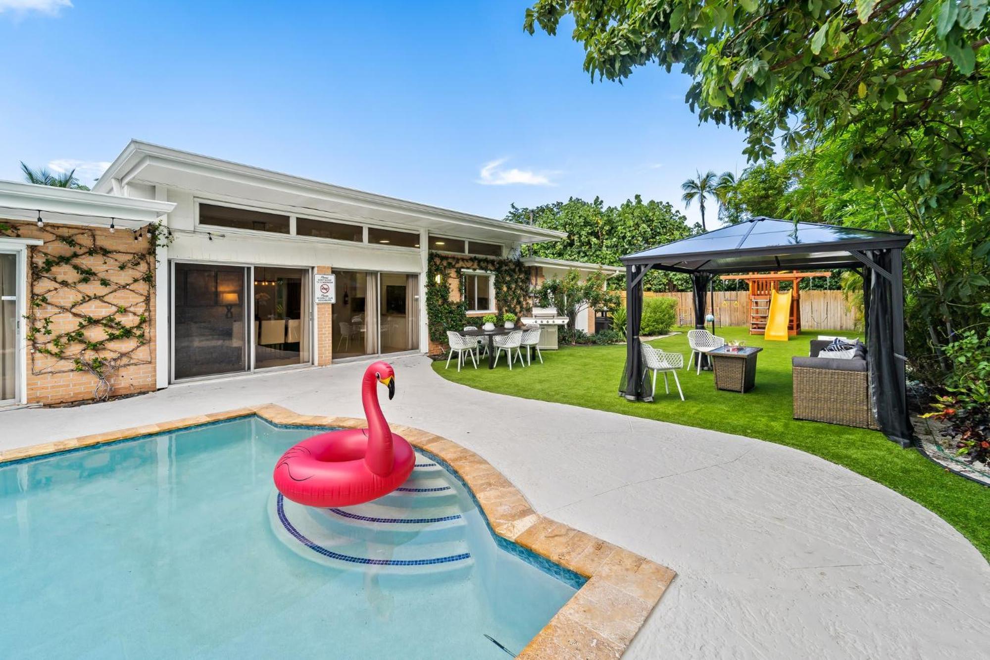 4br Intracoastal Retreat With Pool Games & Holiday home *