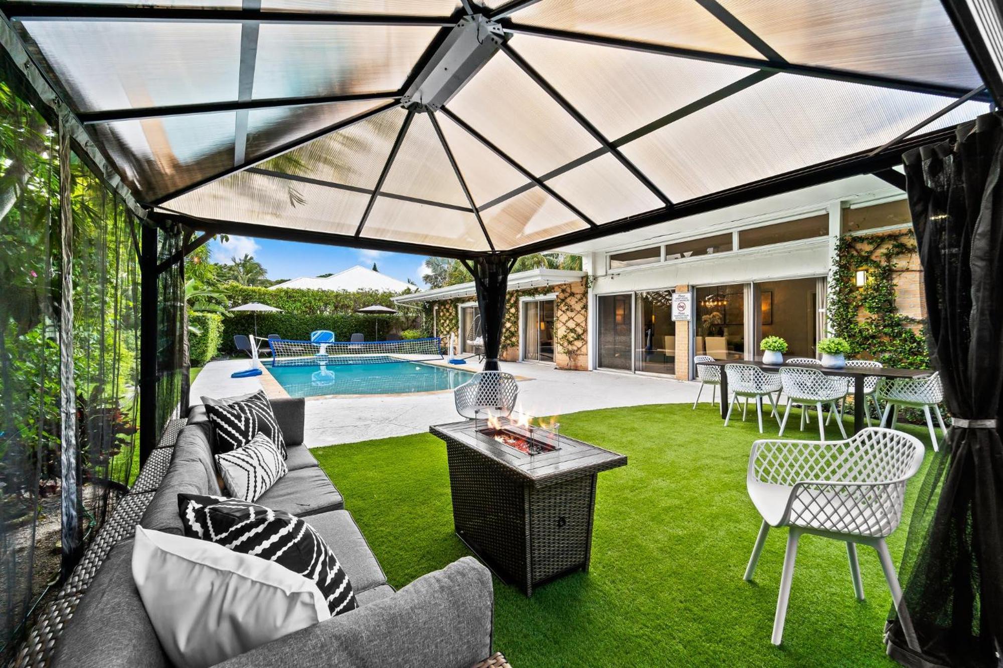 4br Intracoastal Retreat With Pool Games & West Palm Beach