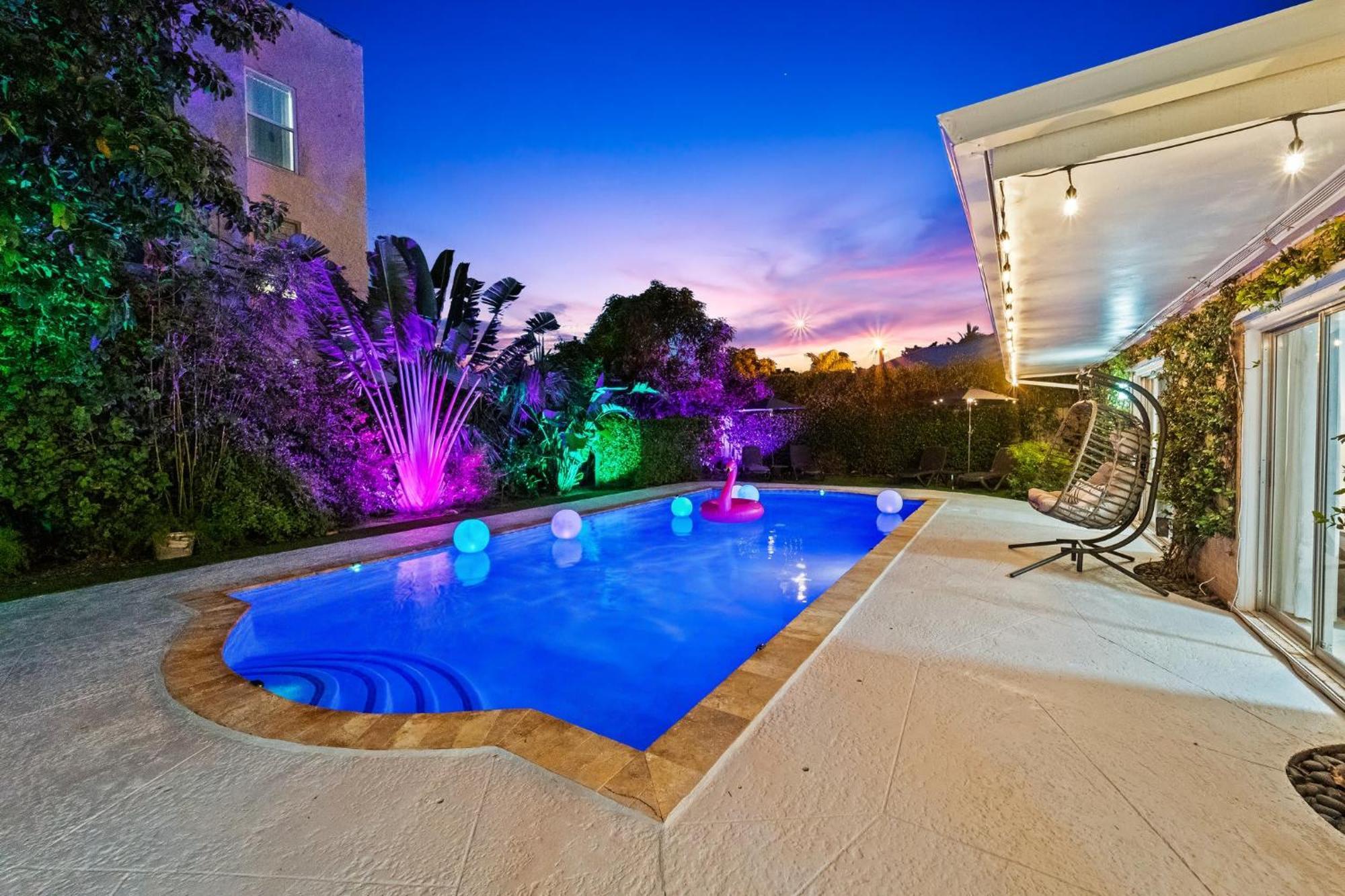 4br Intracoastal Retreat With Pool Games & West Palm Beach