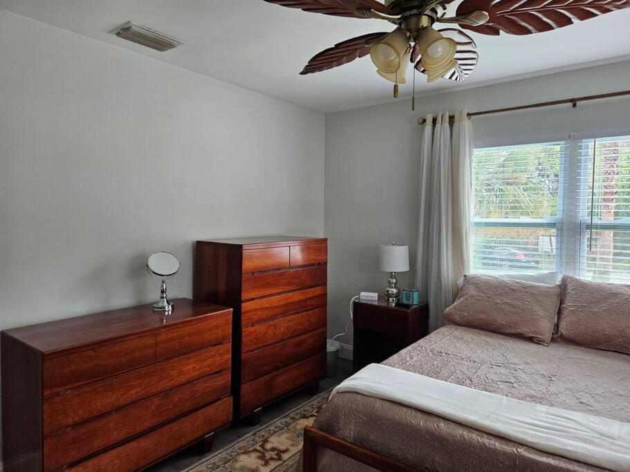 3 Bedroom Casa Azul In Historic Northwood Hills Holiday home West Palm Beach