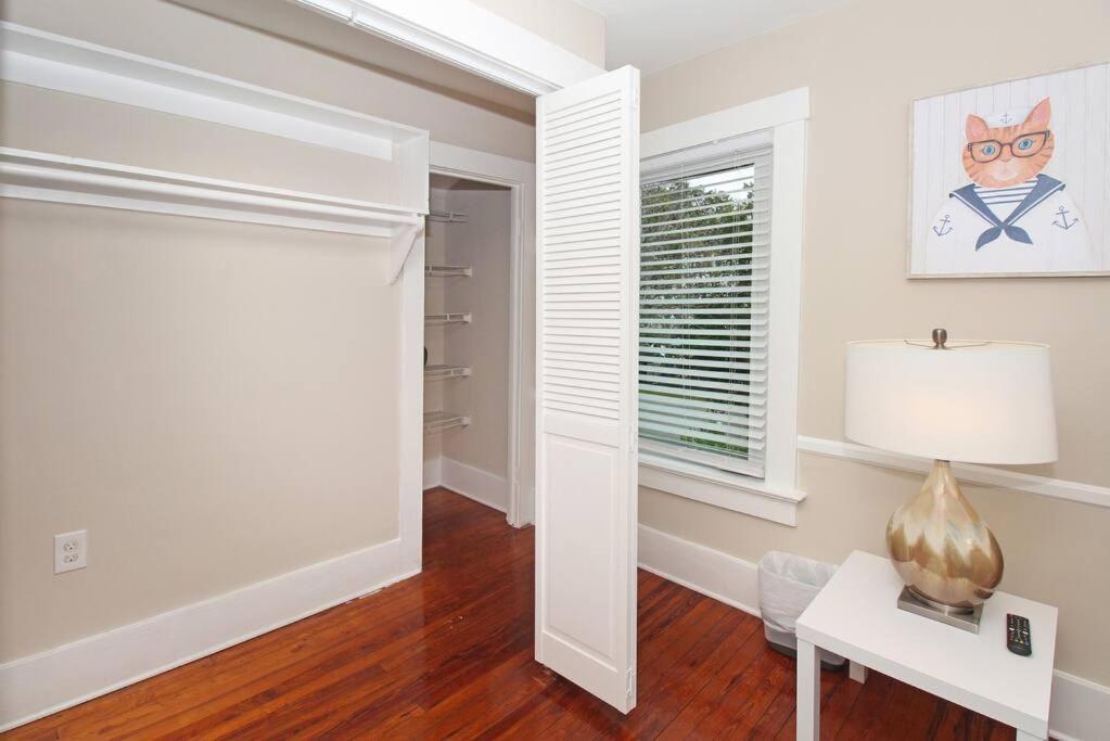 Modern 3br, Pet-friendly, Wifi, Washer & Dryer West Palm Beach