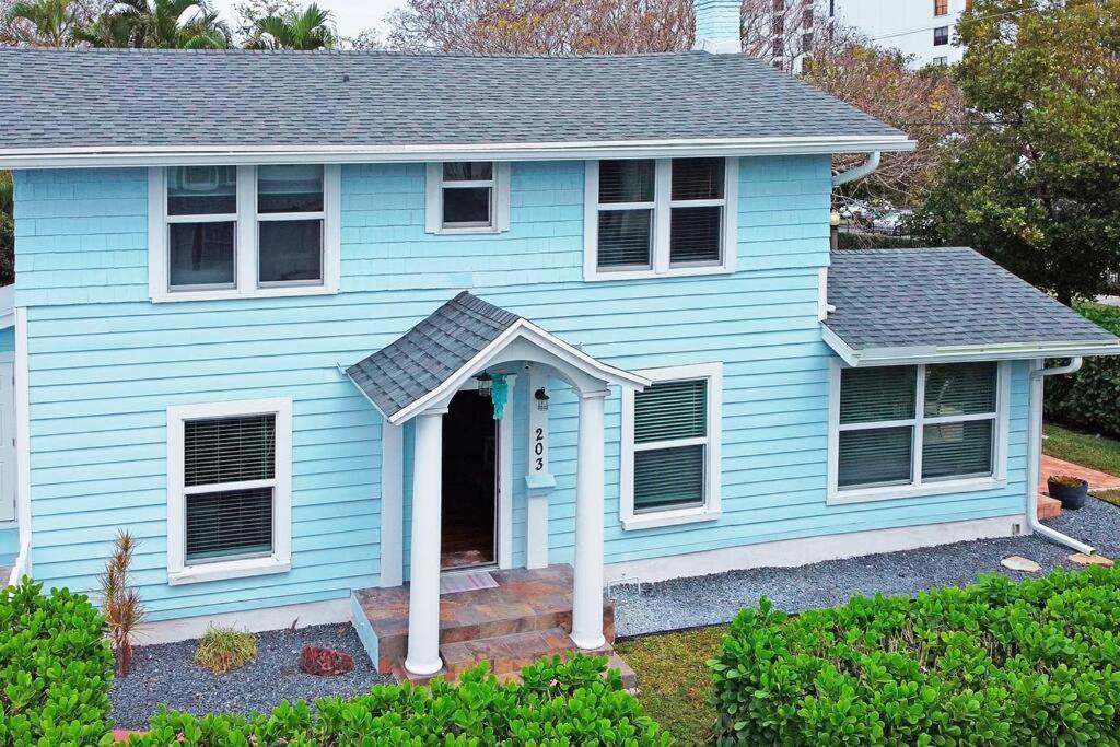 Holiday home Modern 3br, Pet-friendly, Wifi, Washer & Dryer *