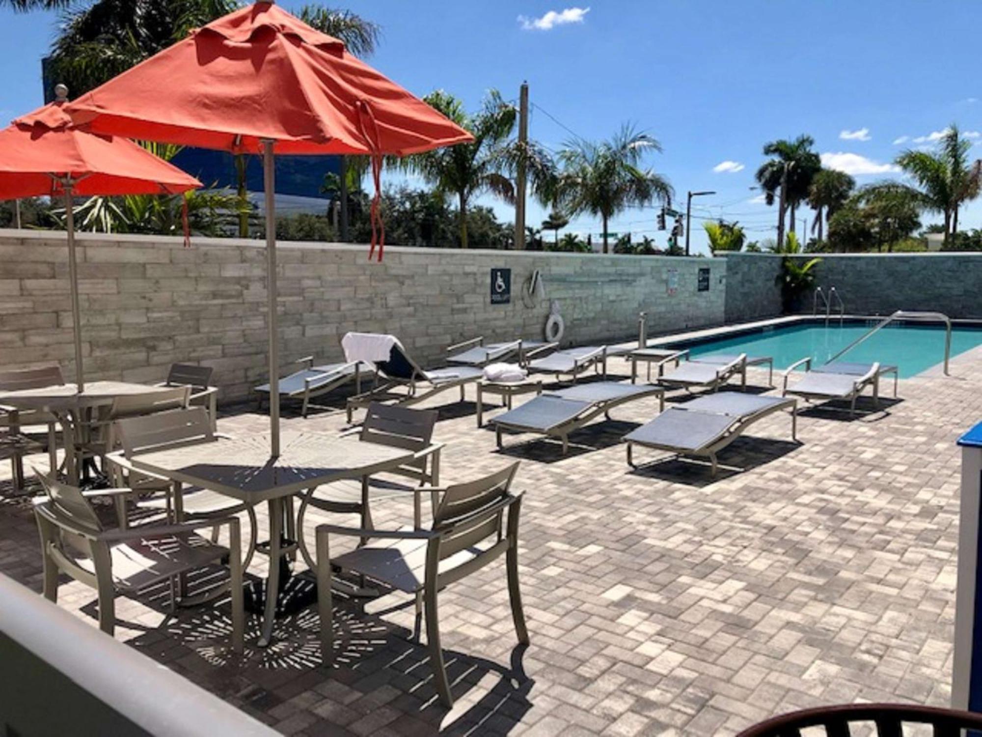 Hotel Hilton Garden West Palm I95 Outlets 3*