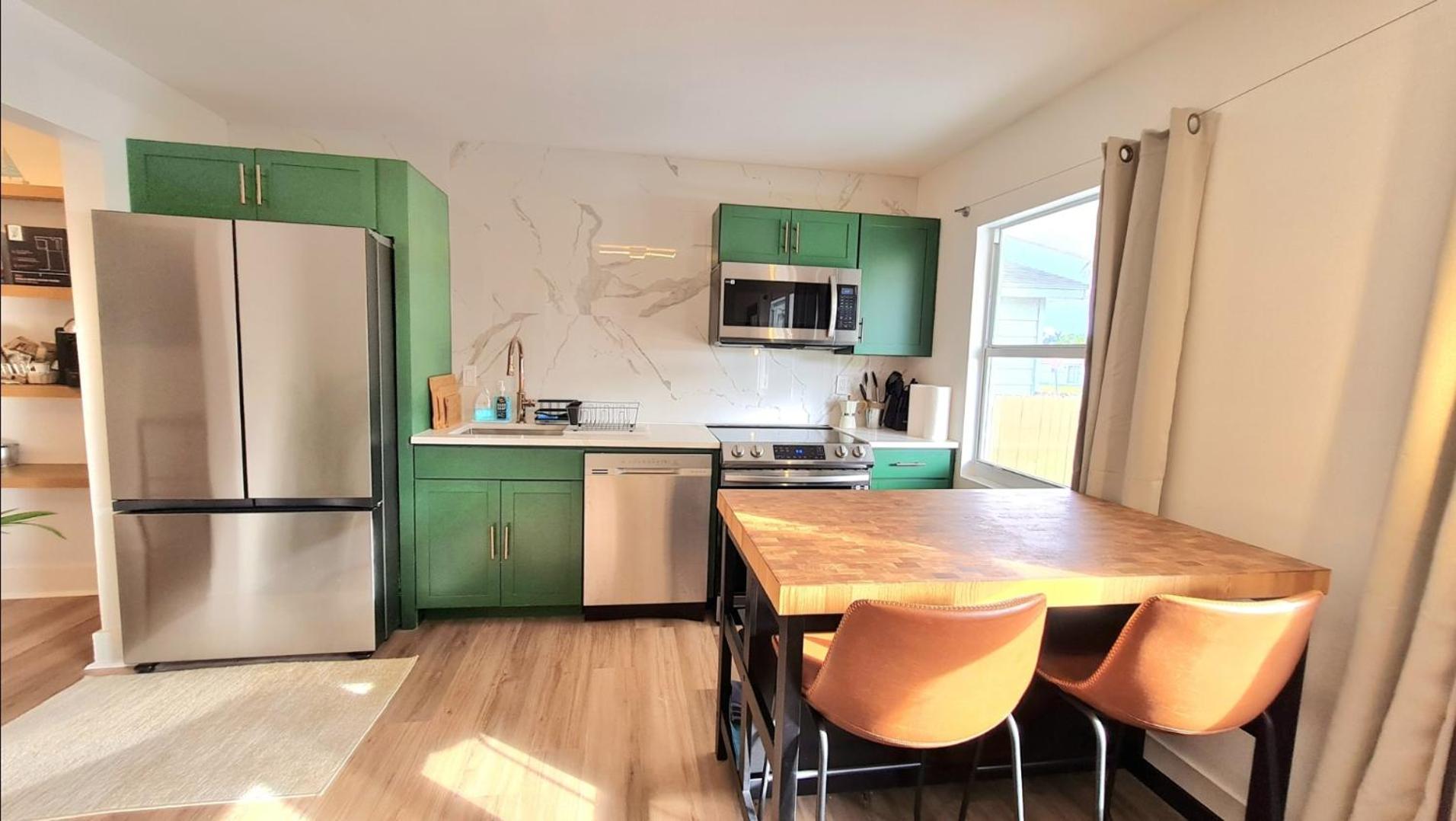 Cozy Near Airport, Brightline, Downtown &