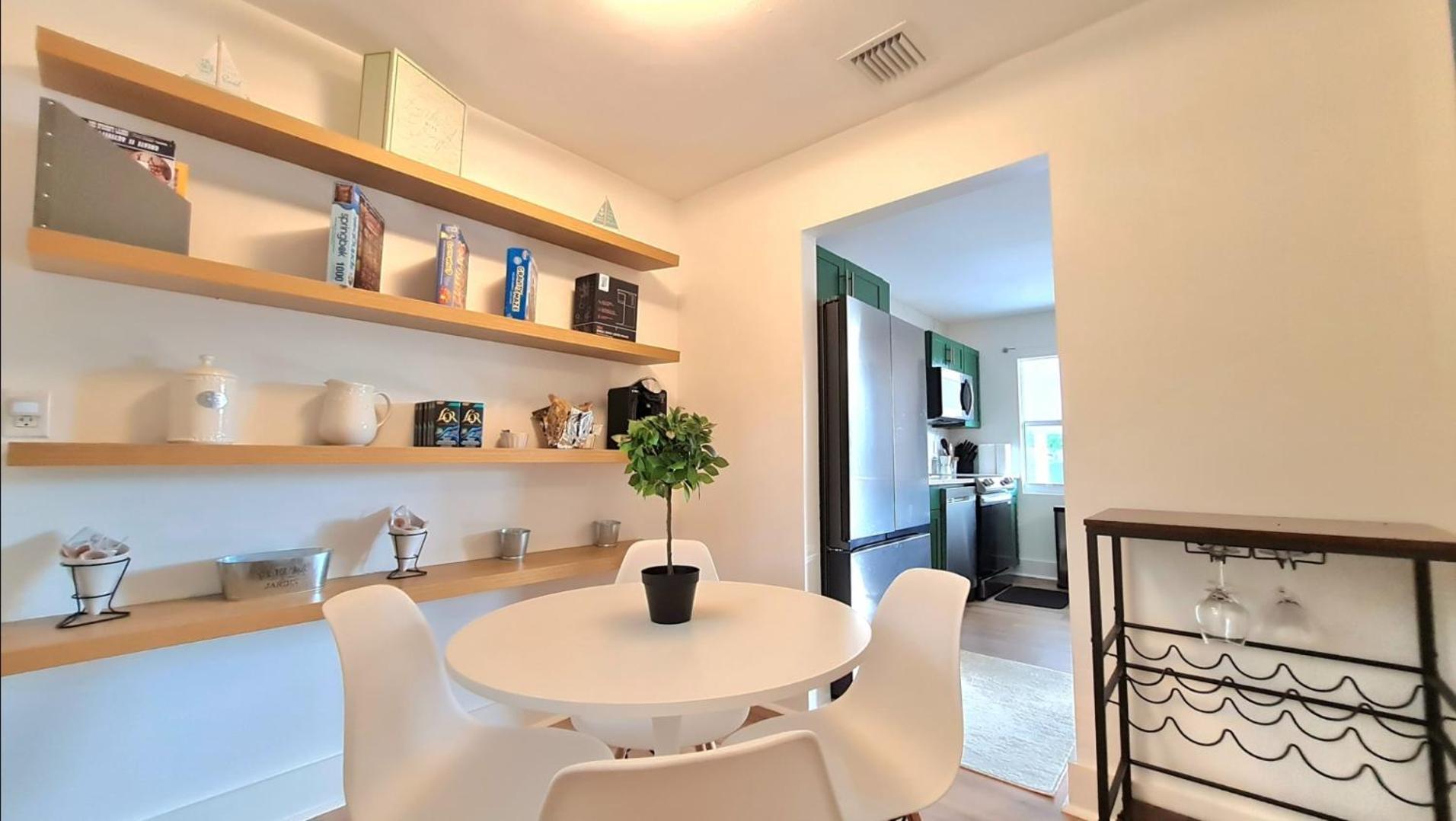 Cozy Near Airport, Brightline, Downtown & *