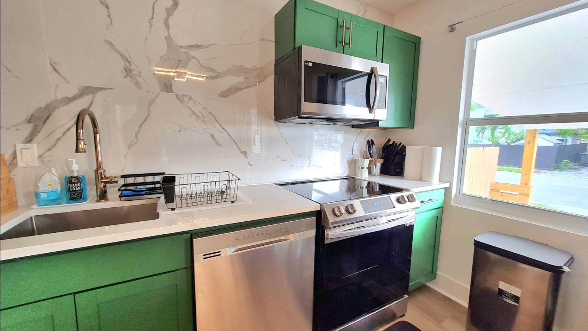 Villa Cozy Near Airport, Brightline, Downtown & West Palm Beach