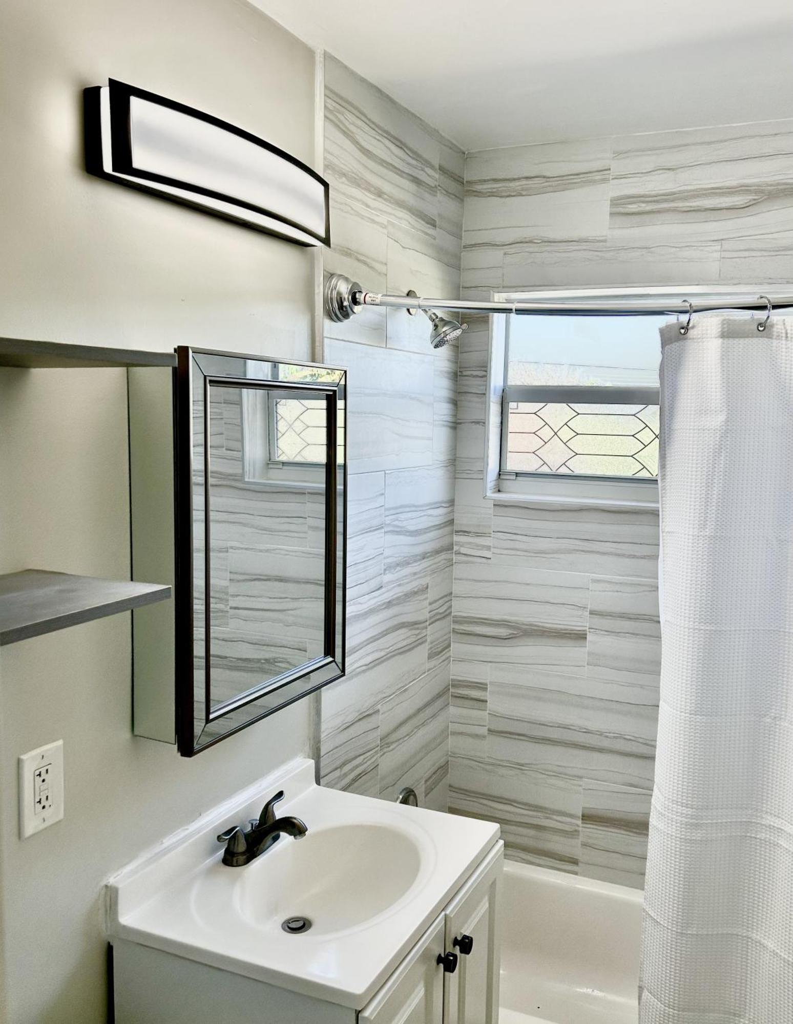 Perfect Remote Work Spot! Close To Everything! Apartment West Palm Beach