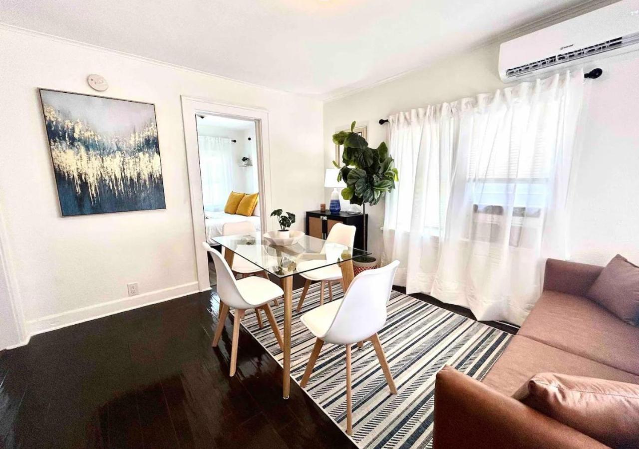 Cozy 2 Bedroom Near Local Hotspots West Palm Beach