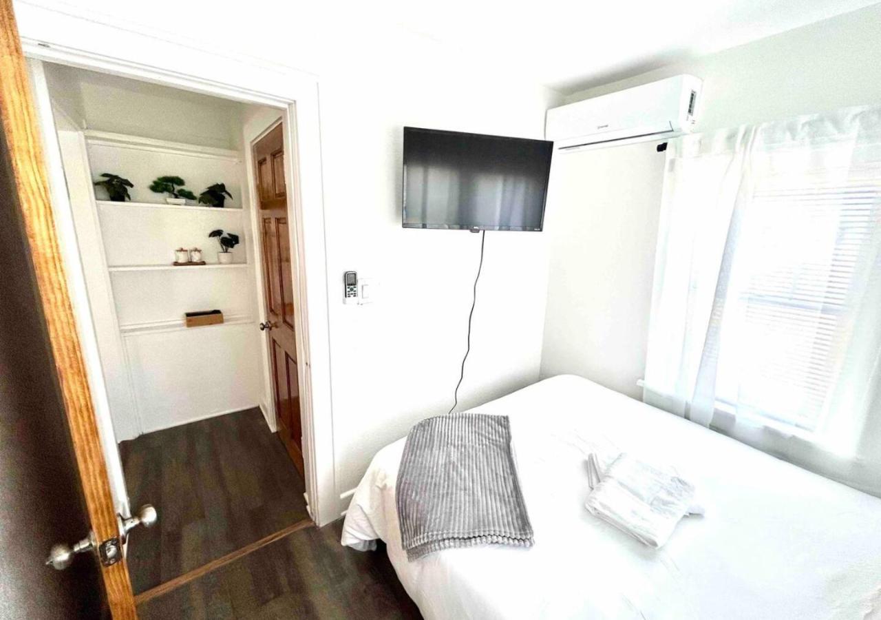 Cozy 2 Bedroom Near Local Hotspots * West Palm Beach