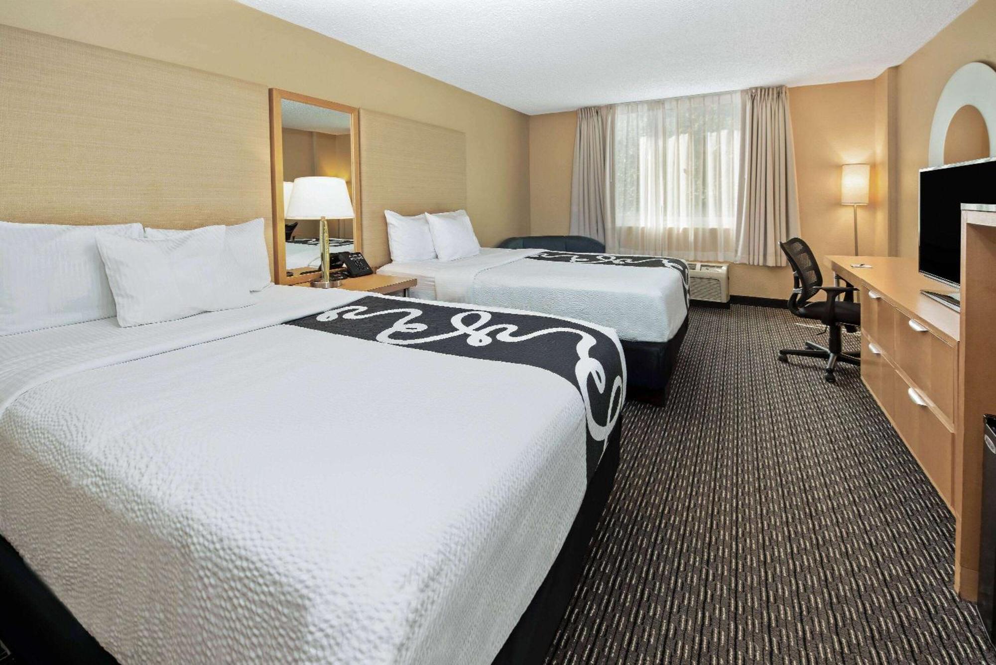 Hotel La Quinta By Wyndham West Palm Airport 3*