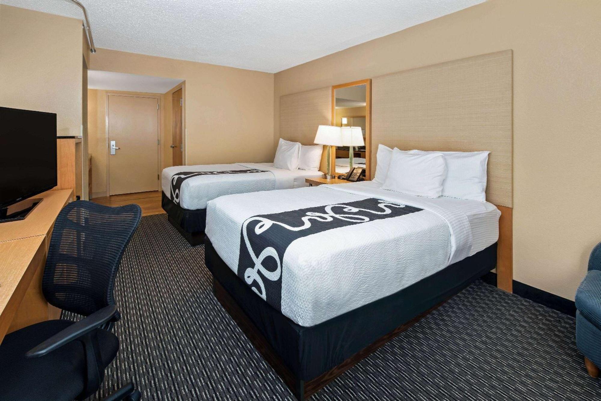 La Quinta By Wyndham West Palm Airport Hotel