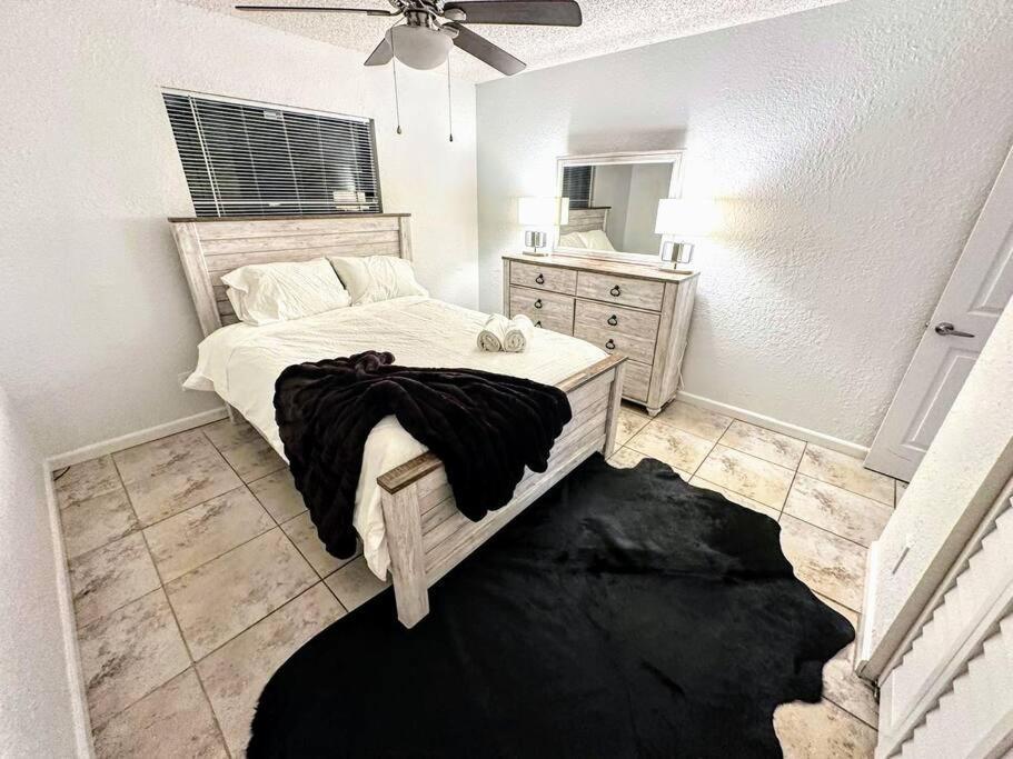 S&h Unlimited West Palm 3 Bedroom Spacious House Holiday home *