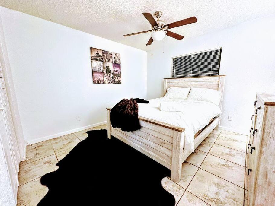 S&h Unlimited West Palm 3 Bedroom Spacious House West Palm Beach