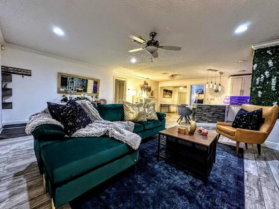 S&h Unlimited West Palm 3 Bedroom Spacious House Holiday home