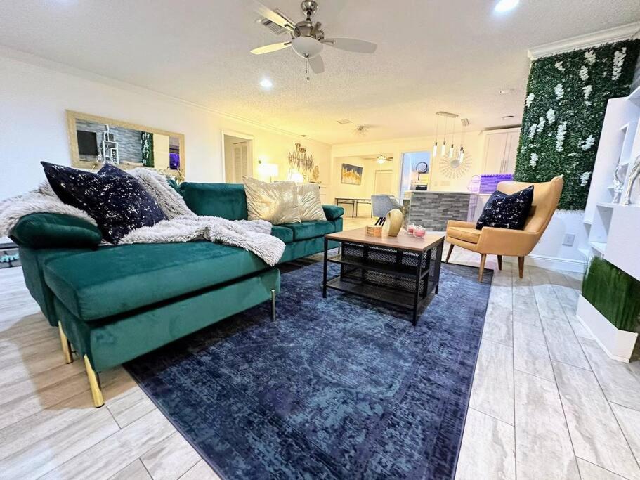 Holiday home S&h Unlimited West Palm 3 Bedroom Spacious House