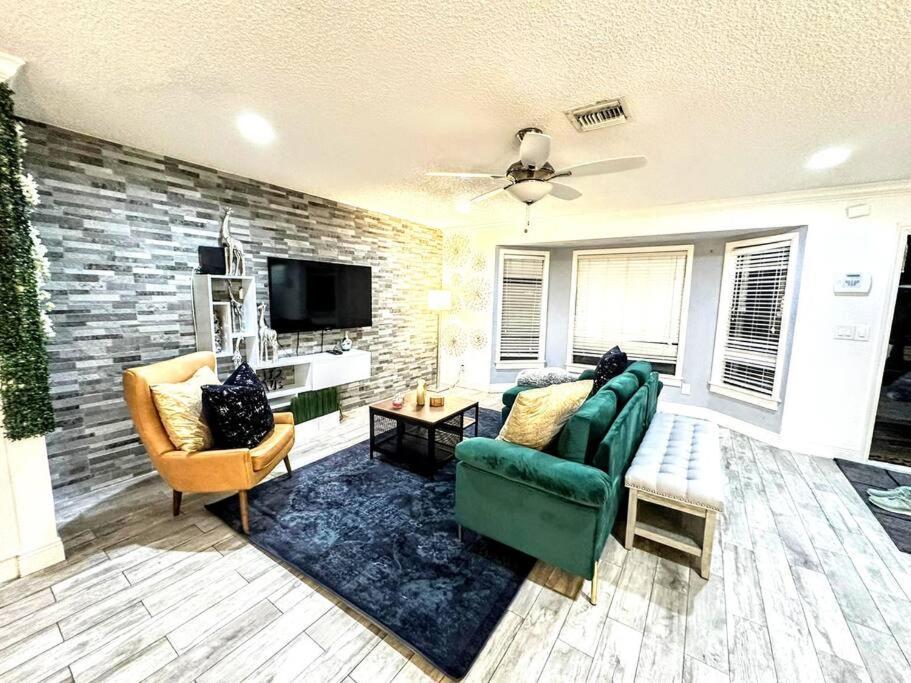 Holiday home S&h Unlimited West Palm 3 Bedroom Spacious House