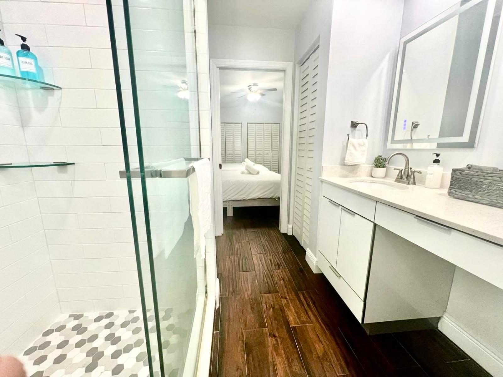 Spacious Convenient 2/2, Perfect For Groups In Wpb Apartment West Palm Beach