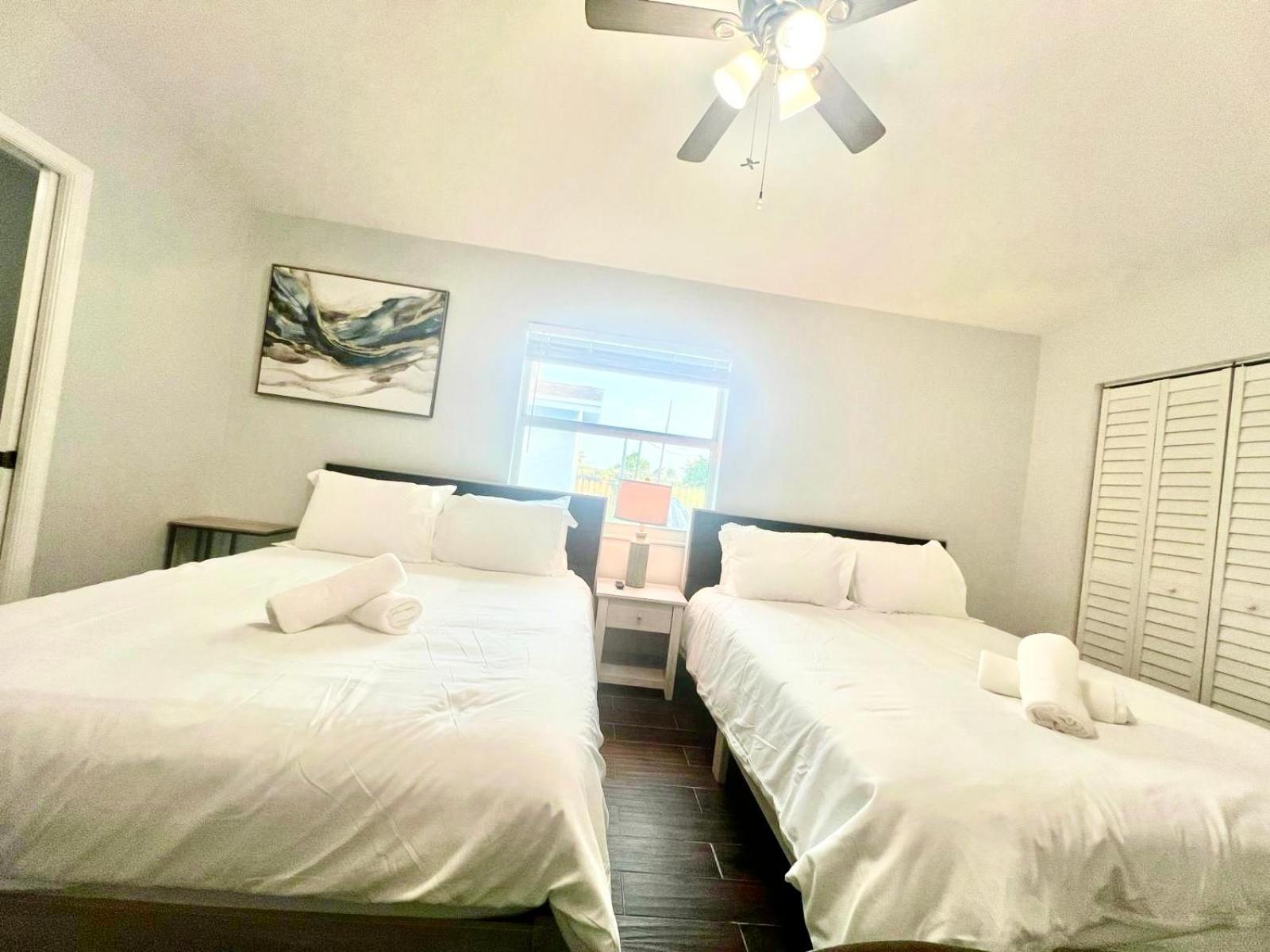 Spacious Convenient 2/2, Perfect For Groups In Wpb
