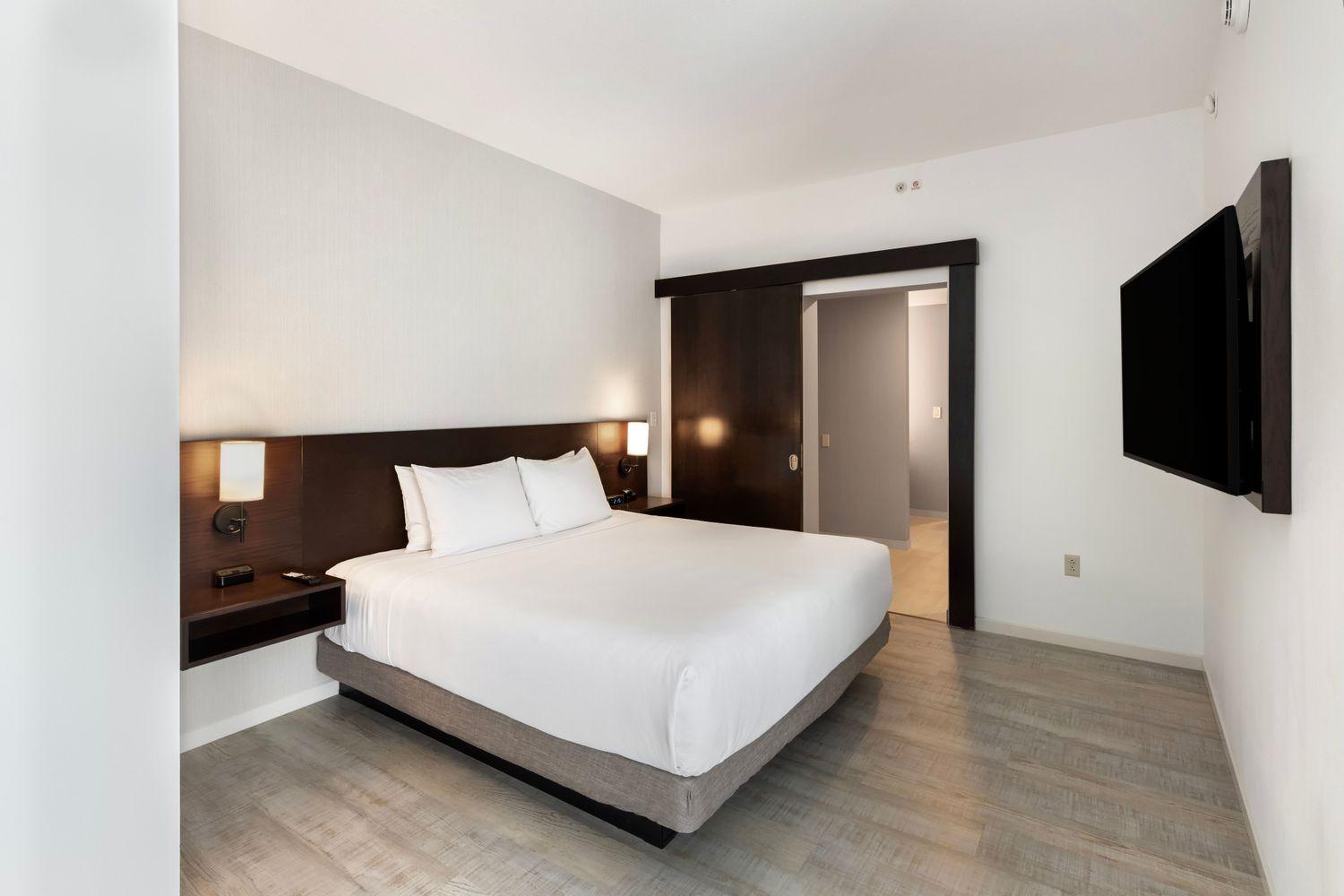 Hyatt Place West Palm Hotel