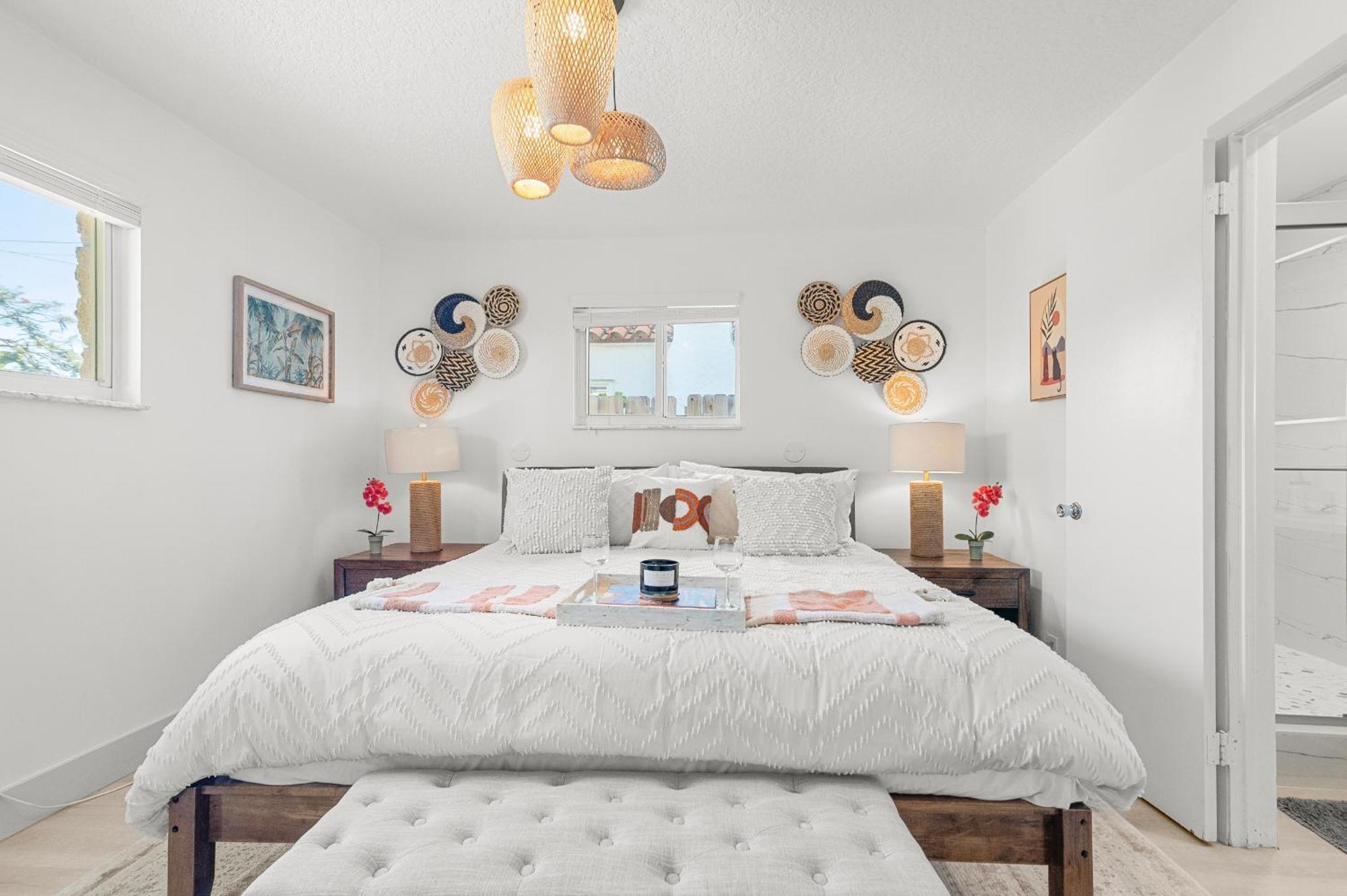 Bohemian Retreat-heated Pool, Jacuzzi & Pool Table * West Palm Beach