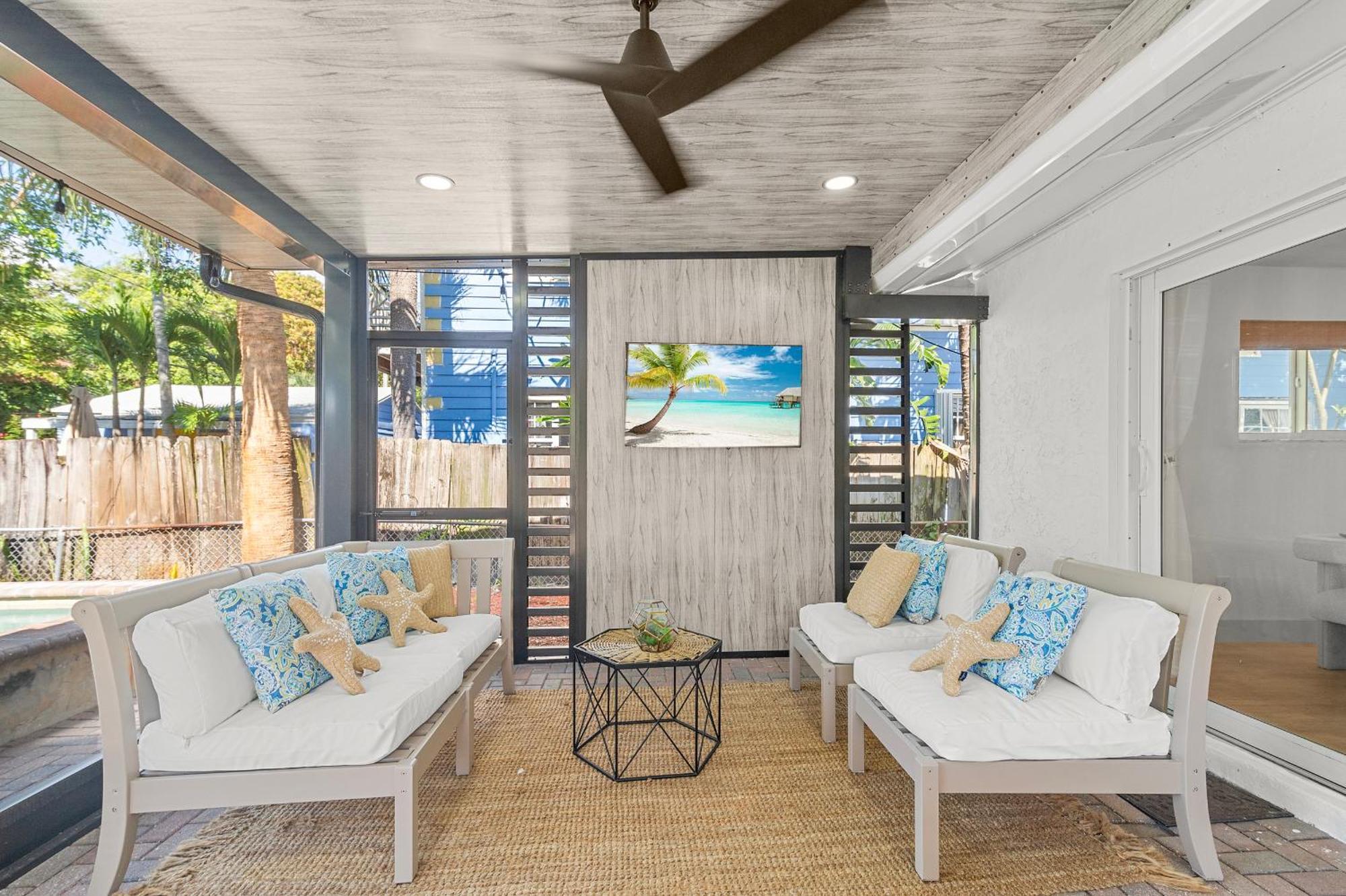 Bohemian Retreat-heated Pool, Jacuzzi & Pool Table * West Palm Beach