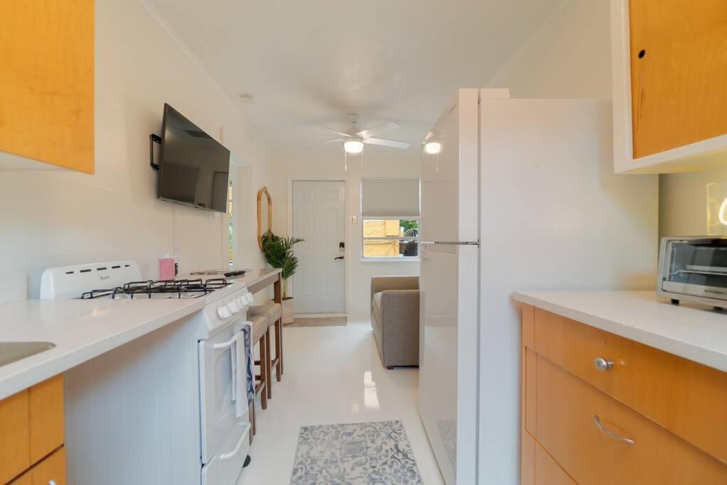 Quiet West Palm Guest Near The Beach! West Palm Beach