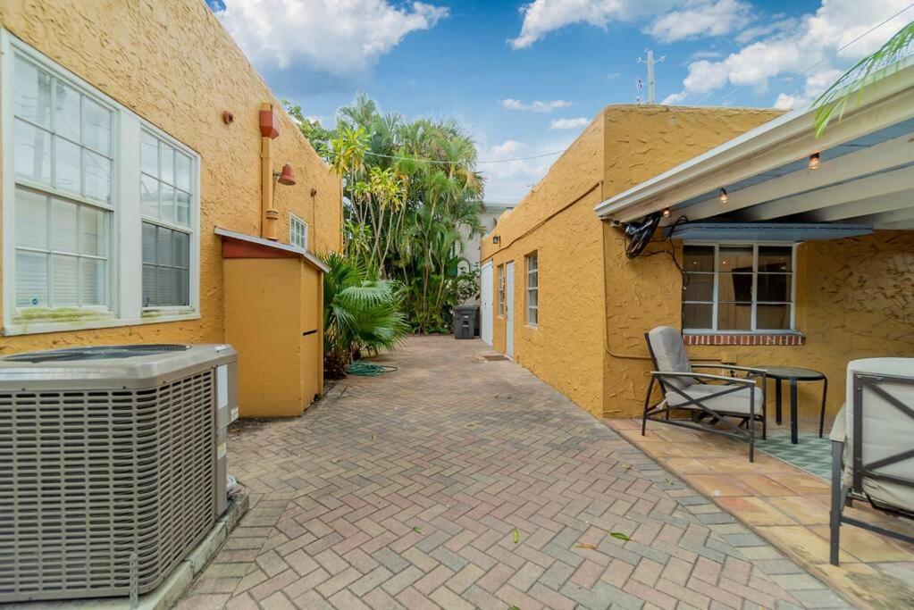 Quiet West Palm Guest Near The Beach! *