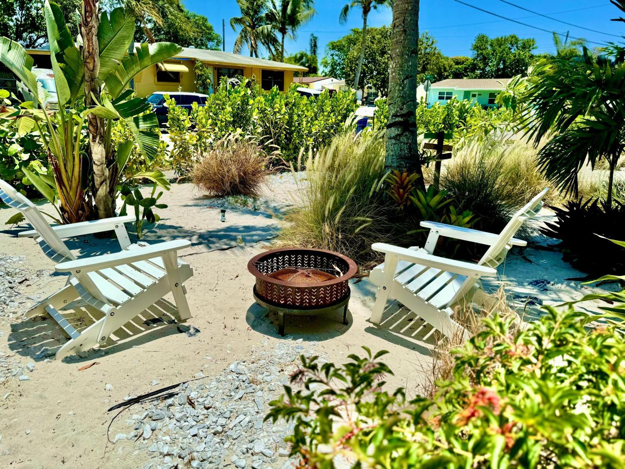 Nereidas For People Who The Water * West Palm Beach