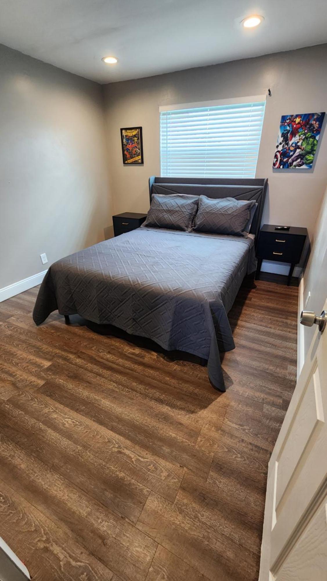 3 Bedroom 2 Bathroom Near The Beach, Big Yard *