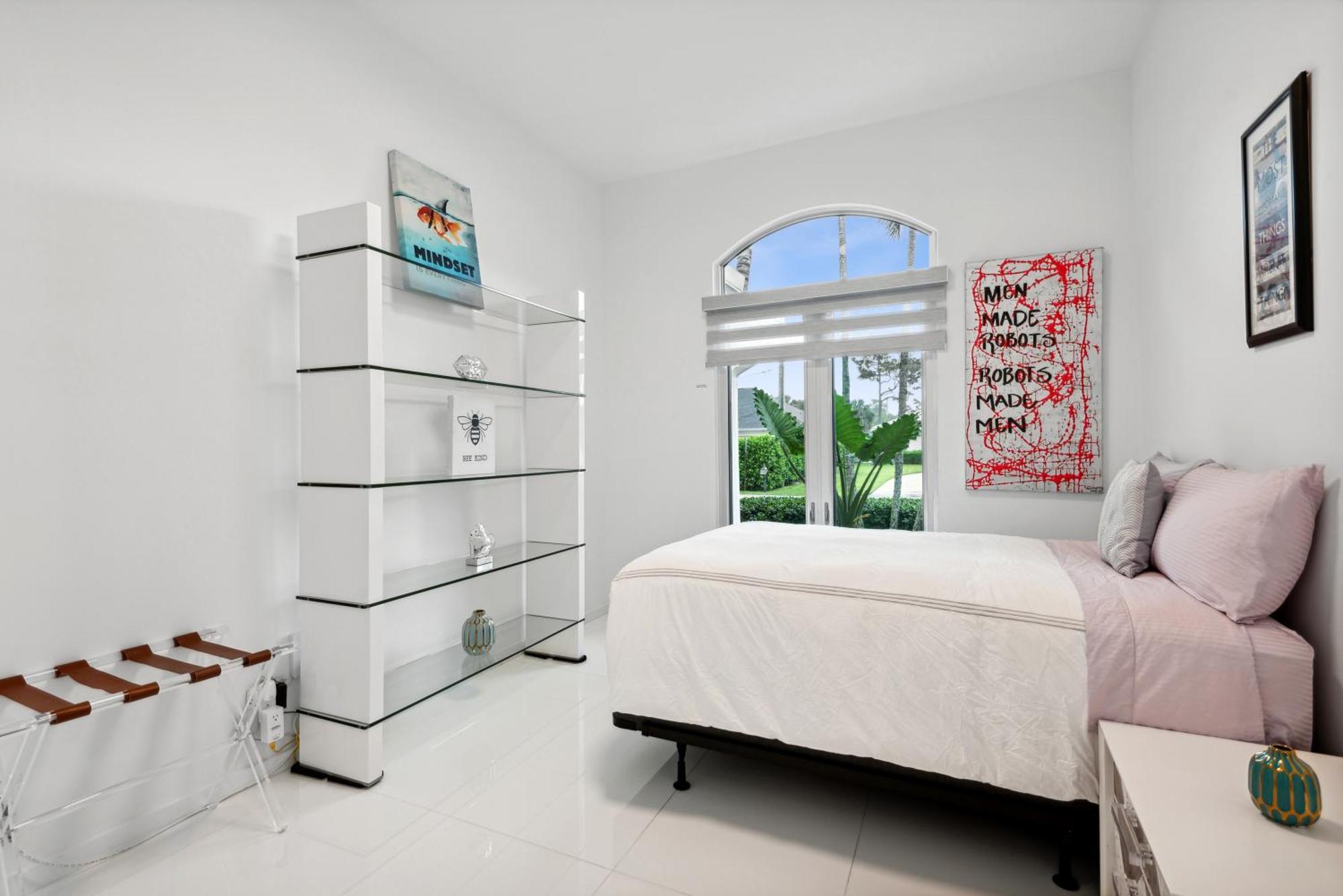 Holiday home Luxury Modern Waterfront House In Location! King Bed & Close To West Palm Beach