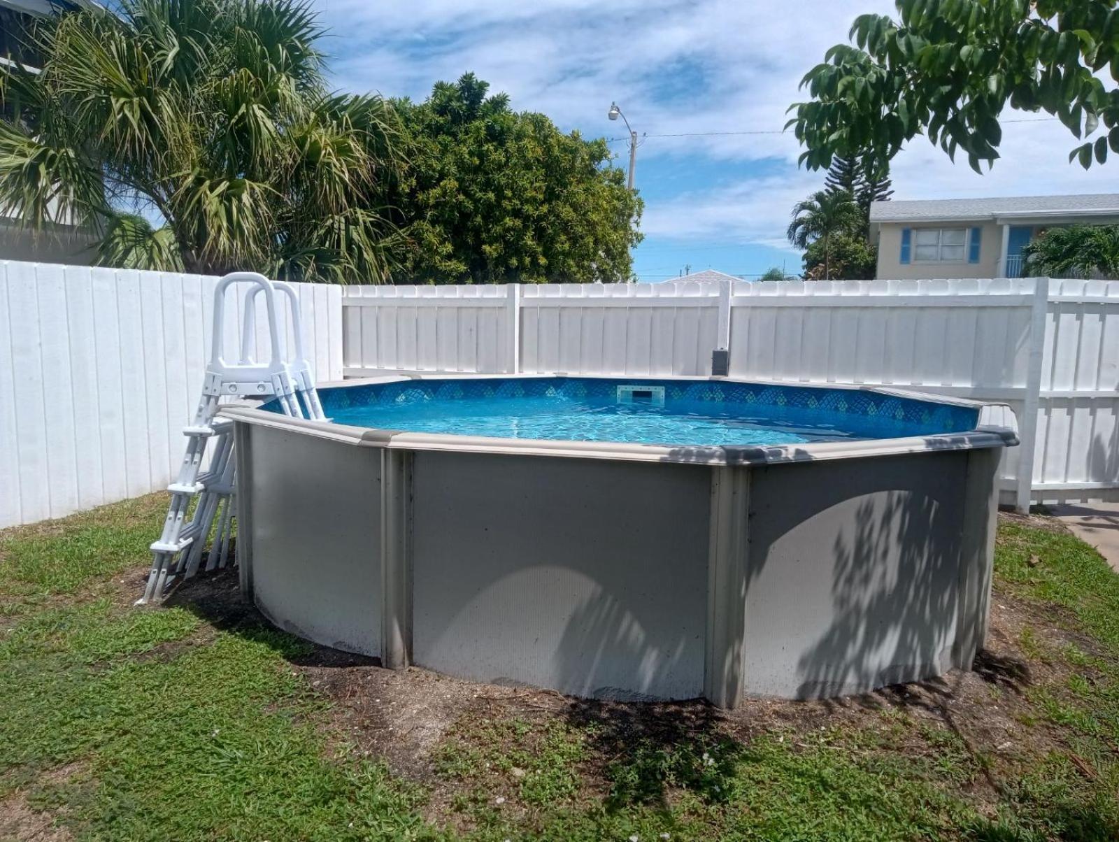 Tropical Retreat ** 2 Bedroom ** Singer Island West Palm Beach