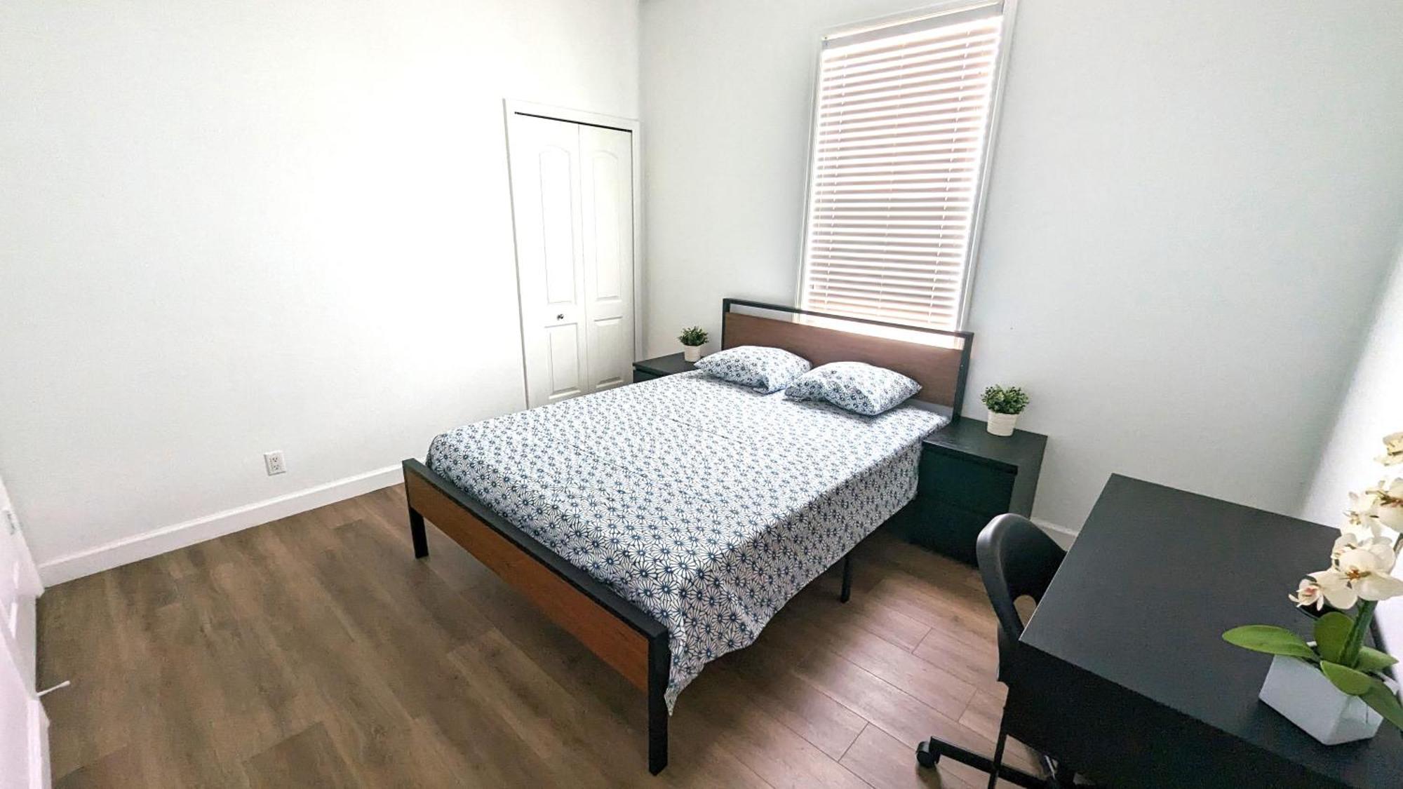 Rent W Palm * West Palm Beach