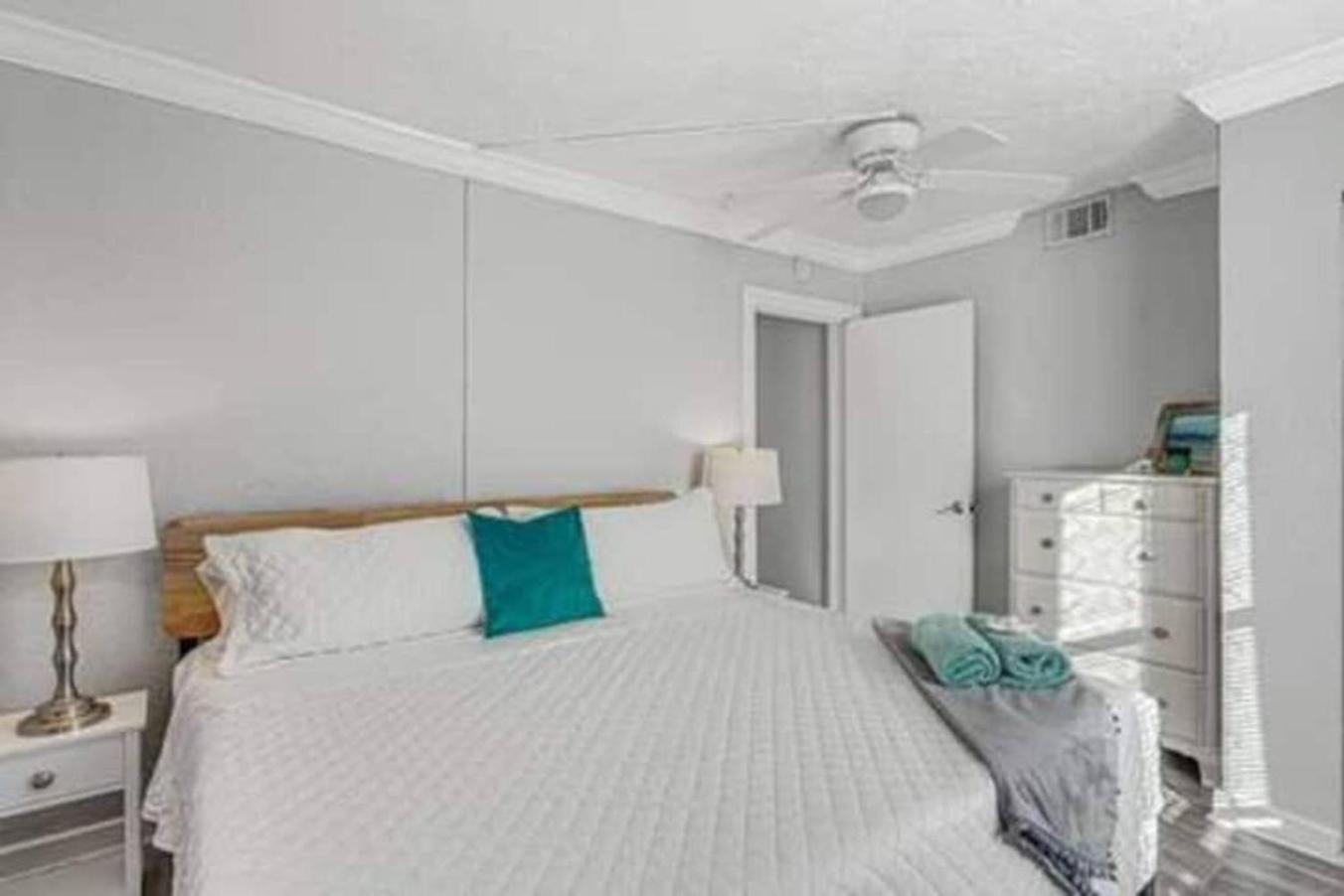 Olive Unit 1 By Pmi West Palm Beach