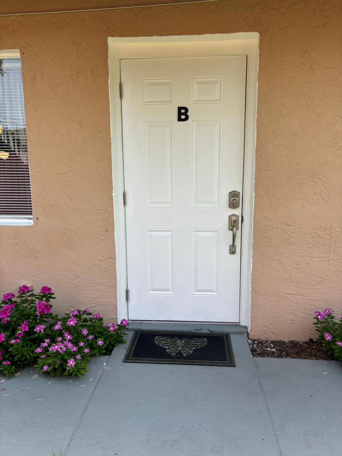 Apartment Coastal Breeze - 2br West Palm Beach