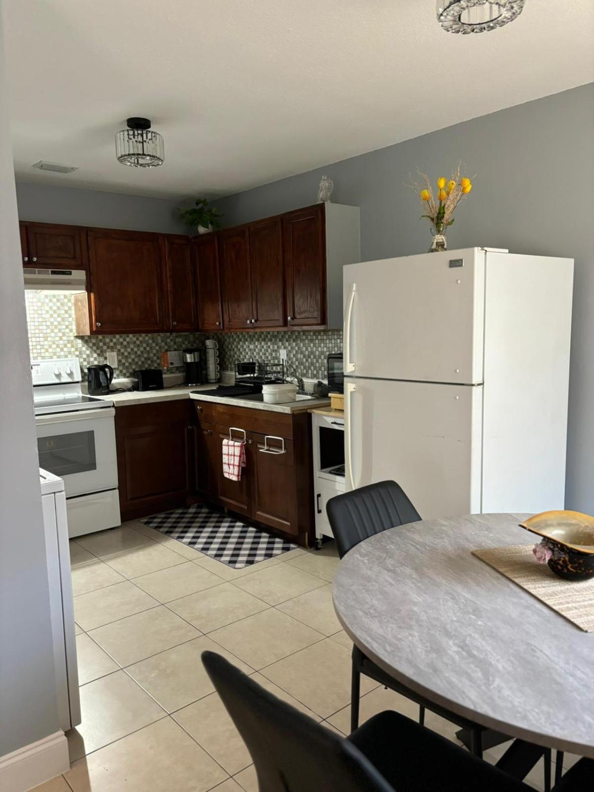 Coastal Breeze - 2br * West Palm Beach