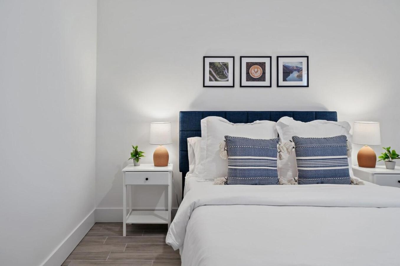 Holiday home New! Few Minutes To Downtown, 10 To The Beach! *