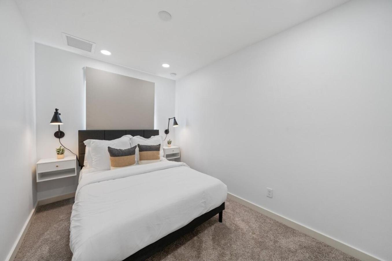 Holiday home 4-bed Wpb Near 95,airport,dt & Beaches West Palm Beach