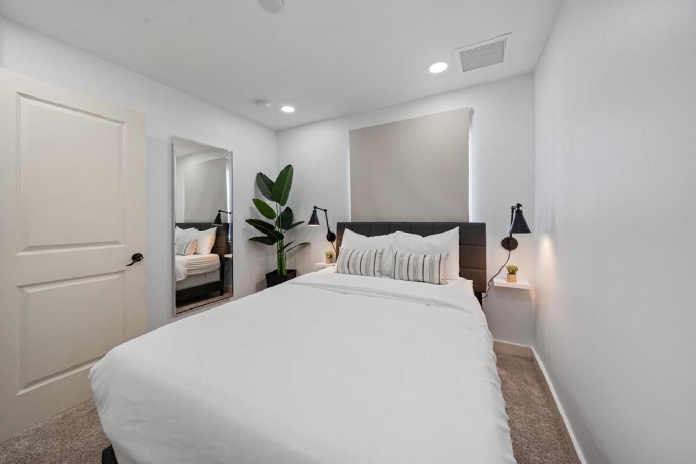 4-bed Wpb Near 95,airport,dt & Beaches Holiday home West Palm Beach