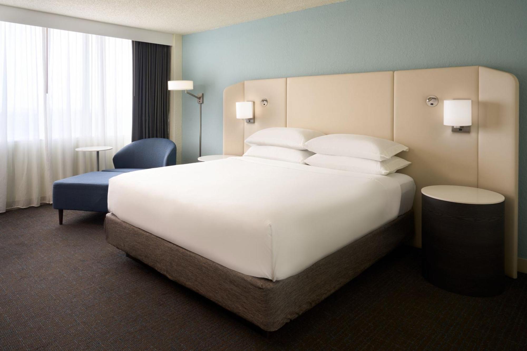 Delta By Marriott West Palm Hotel 4*