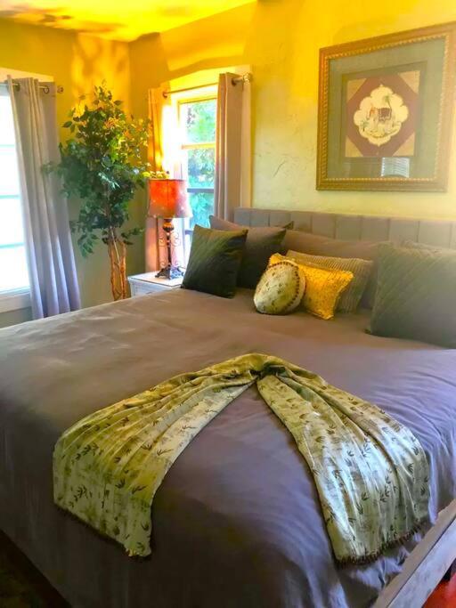 Holiday home Serene Oasis Wpb Luxurious Three Br W Garden & Grill West Palm Beach