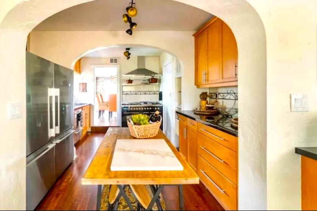 Serene Oasis Wpb Luxurious Three Br W Garden & Grill
