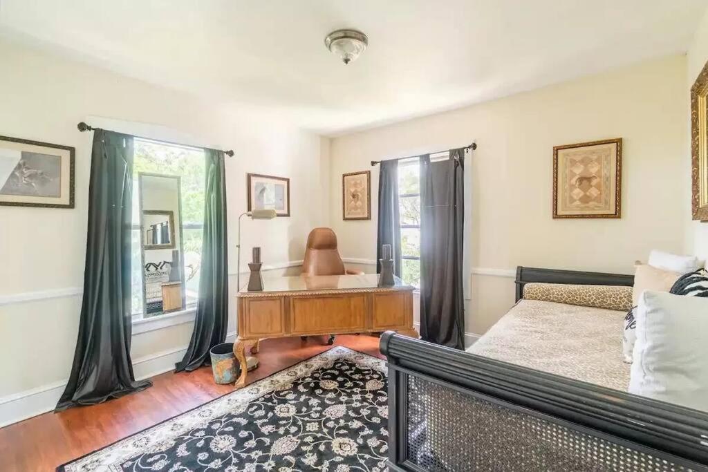 Holiday home Serene Oasis Wpb Luxurious Three Br W Garden & Grill